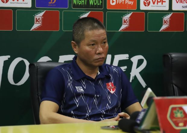 HLV nội hay nhất Việt Nam ký hợp đồng mới