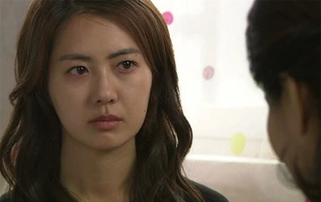 B&#x1EA5;t ch&#x1EA5;p s&#x1EF1; c&#x1EA5;m c&#x1EA3;n c&#x1EE7;a gia &#x111;&#xEC;nh, t&#xF4;i quy&#x1EBF;t t&#xE2;m c&#x1B0;&#x1EDB;i trai h&#x1B0; v&#xE0; c&#xE1;i k&#x1EBF;t &#x111;&#x1EAF;ng trong l&#x1EA7;n b&#x1EA5;t ch&#x1EE3;t v&#x1EC1; nh&#xE0; gi&#x1EEF;a tr&#x1B0;a