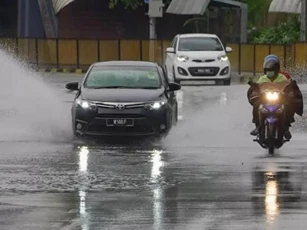 7 điều cần lưu ý khi lái xe ngày mưa để tránh gây tai nạn