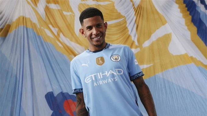 Savio sẽ chính thức khoác áo Man City từ mùa 2024/25