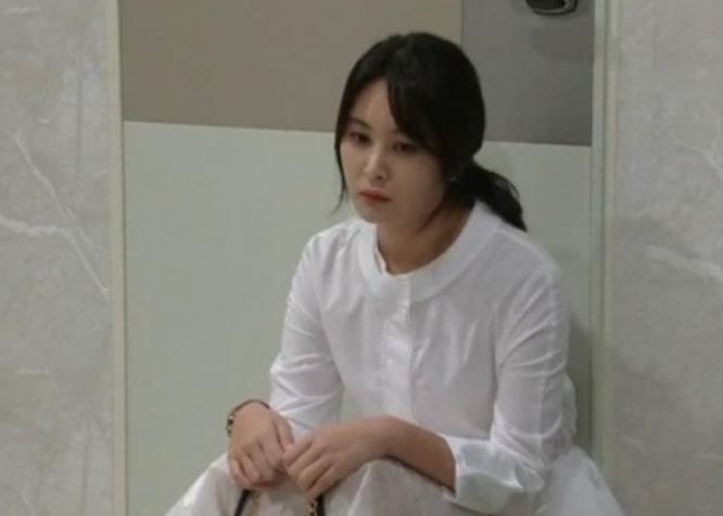 Con gái 6 tuổi đi học cứ cãi nhau với bạn cùng lớp vì một lý do nhỏ, tôi âm thầm điều tra phát hiện sự thật đau đớn về chồng