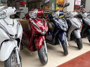 Giá xe Honda LEAD giữa tháng 7/2024 bất ngờ giảm mạnh, giá rẻ như Vision khiến dân tình xôn xao