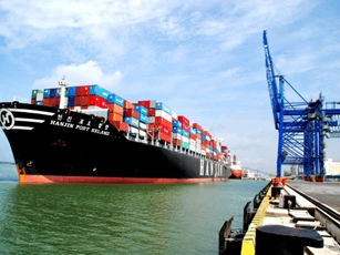 Nỗ lực "hạ nhiệt" giá cước vận tải biển