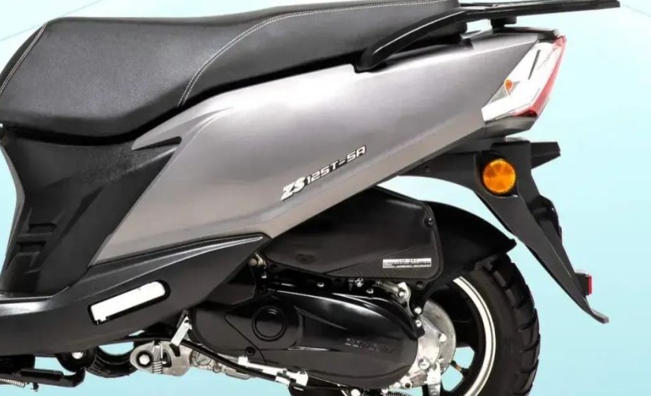 Đại chiến Honda Air Blade, ra mắt vua xe ga' mới giá từ 24,5 triệu đồng nhưng có phanh ABS, màn LCD