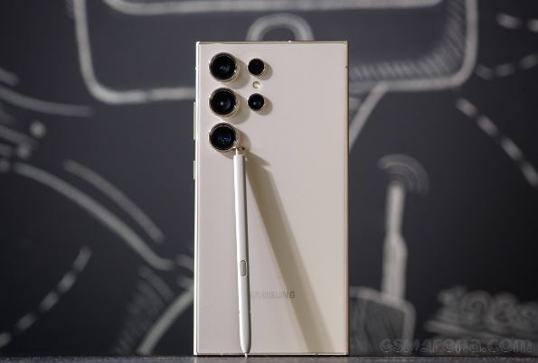 Không thể phủ nhận đây vẫn là vua Android, camera khủng, có AI, iPhone 15 Pro Max cũng lo ngại