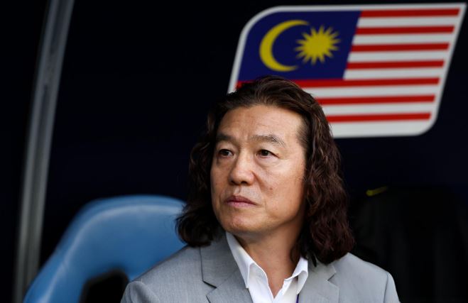 Vừa từ chức, HLV Hàn Quốc mong ĐT Malaysia đừng như ĐT Việt Nam