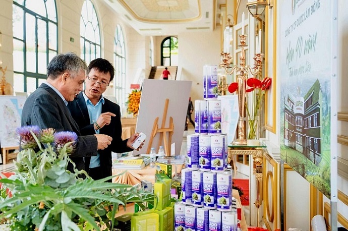 Ladophar báo lãi, từng bước khắc phục tình trạng chứng khoán bị cảnh báo