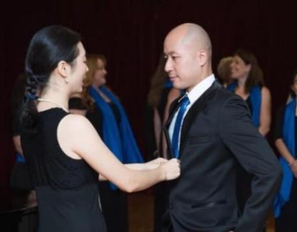 Hôn nhân kín tiếng đầy viên mãn của 1 nam nghệ sĩ Việt với vợ là mỹ nhân Trung Quốc tài sắc vẹn toàn