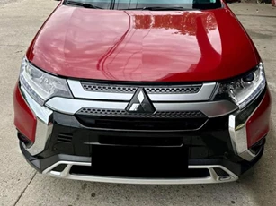 Ngỡ ngàng giá bán của Mitsubishi Outlander sau 4 năm lăn bánh chỉ ngang SUV cỡ A