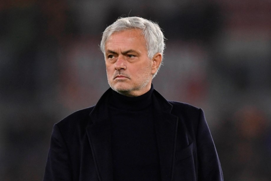 Mourinho bất ngờ phá sâu kỷ lục tại Fenerbahce