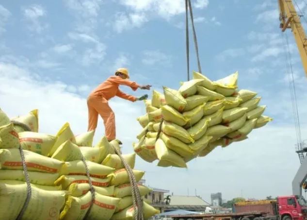 Giá xuất khẩu gạo tăng cao
