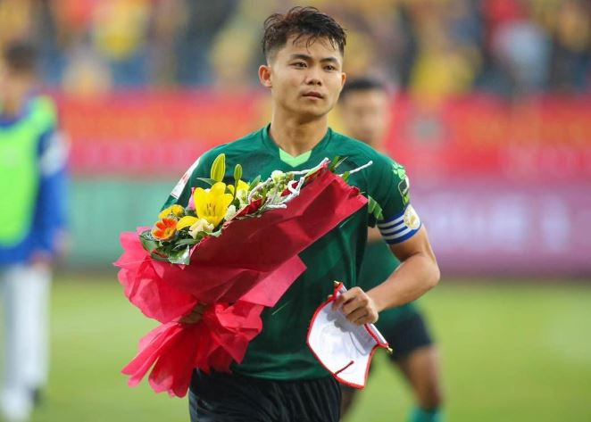 Đội bóng của HLV Hoàng Anh Tuấn công bố 'bom tấn'