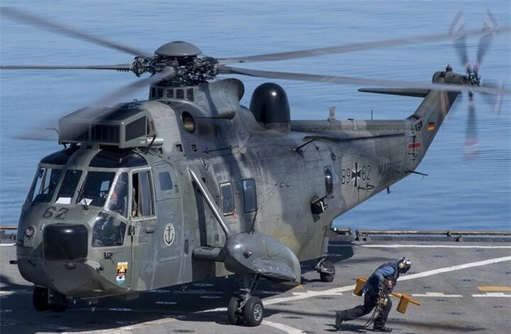 Trực thăng Westland WS-61 Sea King Mk41.