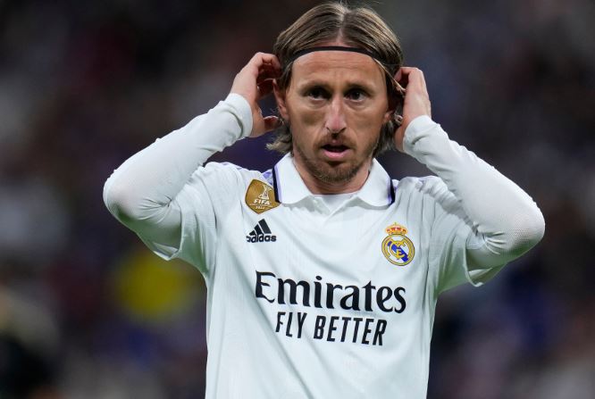 HLV Hoàng Anh Tuấn muốn chiêu mộ huyền thoại Real Madrid về V-League