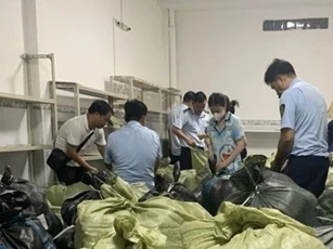 Cà Mau: Phát hiện lượng lớn hàng không rõ nguồn gốc xuất xứ từ hộ kinh doanh online
