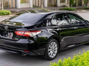 Sau 3 năm sử dụng, Toyota Camry chạy lướt rao bán lại với khó tin