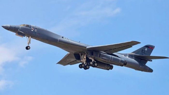 Lý do Mỹ liên tục gọi tái ngũ oanh tạc cơ B-1B từ 'nghĩa địa'