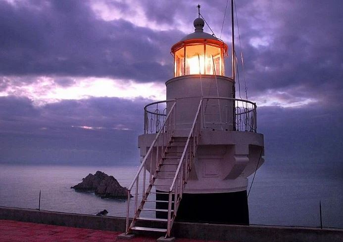 ‘Mắt biển’ ở vịnh Nha Trang có gì đặc biệt mà du khách thích mê?