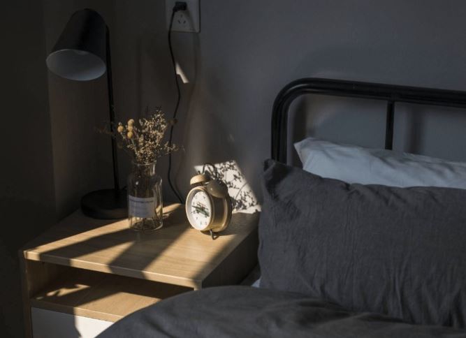 Trong phòng ngủ nếu có 4 thứ này thì nên vứt chúng đi ngay kẻo mang họa: Vật đầu tiên 99% gia đình đều có!