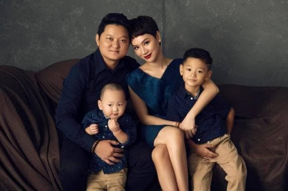 Ca sĩ Vbiz 'bỏ ngang' sự nghiệp lấy chồng đại gia, ảnh sau sinh đến hiện tại đều 'ná thở', là ai?