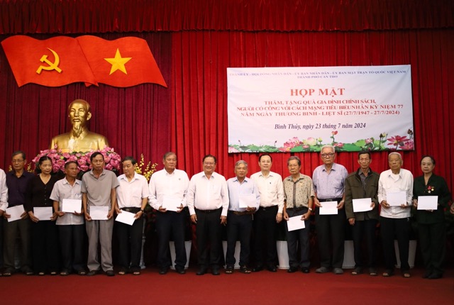 Lãnh đạo Cần Thơ mong muốn làm tốt hơn công tác chăm sóc người có công