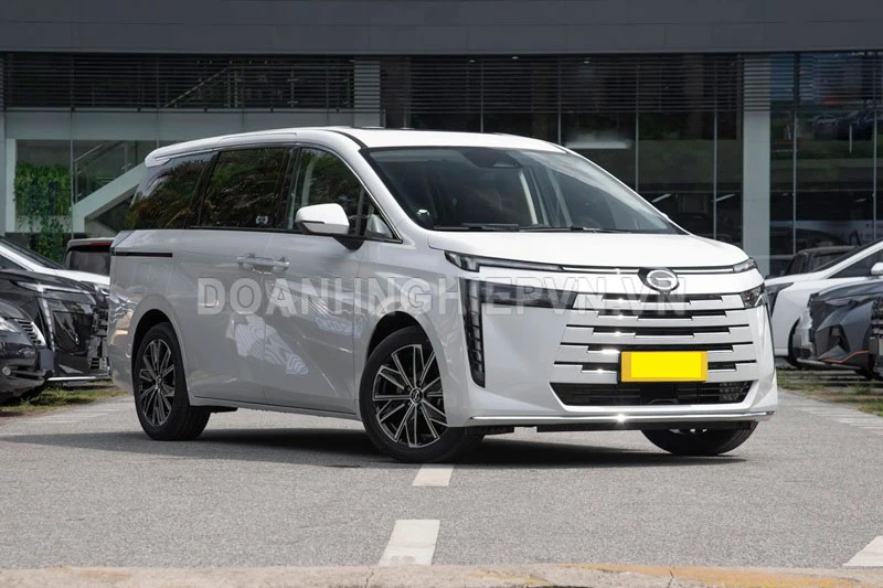 GAC Trumpchi E8 2024.