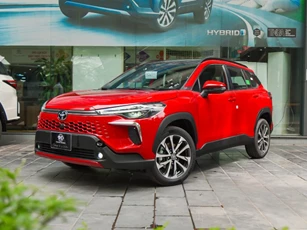Giá xe Toyota Corolla Cross tháng 7/2024 giảm mạnh, quyết đấu với Kia Seltos