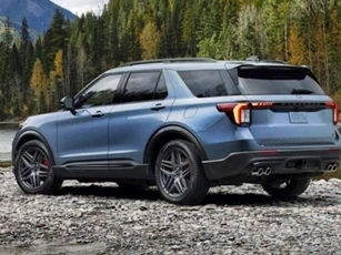 Ford Explorer 2025 được nâng cấp công nghệ, giá từ 1,05 tỷ đồng