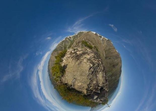 Hoá ra có ngọn núi khổng lồ cao gấp 11 lần đỉnh Everest, ẩn sâu trong lòng đất: Nhân loại ít ai biết!