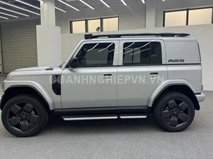 SUV địa hình siêu hầm hố, giá gần 390 triệu đồng
