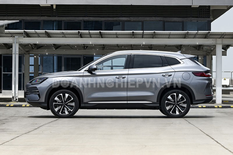 Hãng xe vừa vào Việt Nam giới thiệu SUV công suất 318 mã lực, giá hơn 440 triệu đồng