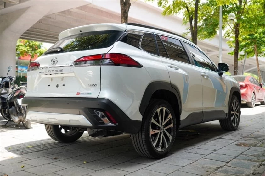 Toyota Corolla Cross 2021 chạy ‘lướt’ 2 năm được chào bán với giá khó tin 503928