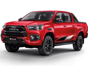 Toyota Hilux bỏ xa Ford Ranger về doanh số
