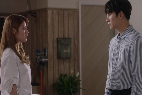 Tích góp 2 tỷ mua ô tô cho chồng đi làm, để rồi nhận cú sốc khi biết mình bị chồng cắm liền '2 cái sừng'