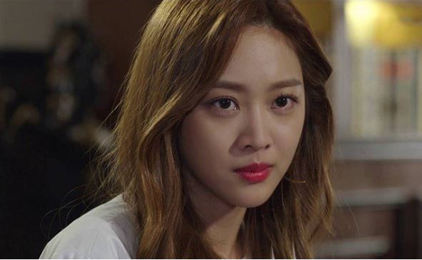 Cuộc tình 2 năm mặn nồng bỗng 'toang' chỉ vì chiếc giẻ lau ngày về nhà bạn trai ra mắt