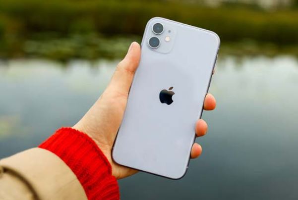 iPhone 11 'gây sốt' trở lại, tăng giá bán bất ngờ