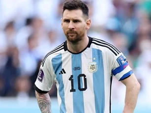 Messi bị mắng là 'kẻ hèn nhát'