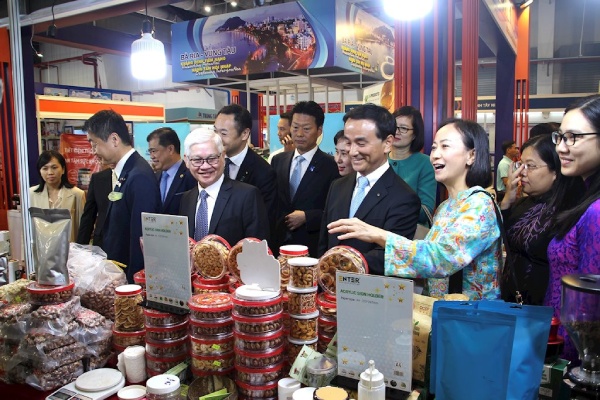 Đẩy mạnh liên kết xúc tiến thương mại, phát huy tiềm năng Đông Nam Bộ