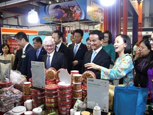 Đẩy mạnh liên kết xúc tiến thương mại, phát huy tiềm năng Đông Nam Bộ