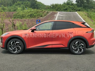 SUV đẹp long lanh, ‘uống xăng như ngửi’, nhiều công nghệ tiên tiến, giá gần 490 triệu đồng
