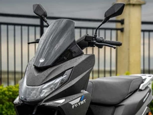 Rẻ hơn Honda Future, 'xe ga bình dân' thay thế Vision ra mắt giá 22 triệu đồng, có ABS 2 kênh như SH