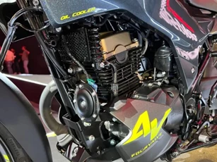 Hạ đo ván Honda Winner X và Yamaha Exciter, ra mắt ‘vua côn tay’ 160cc mới giá 39 triệu đồng, có ABS 2 kênh