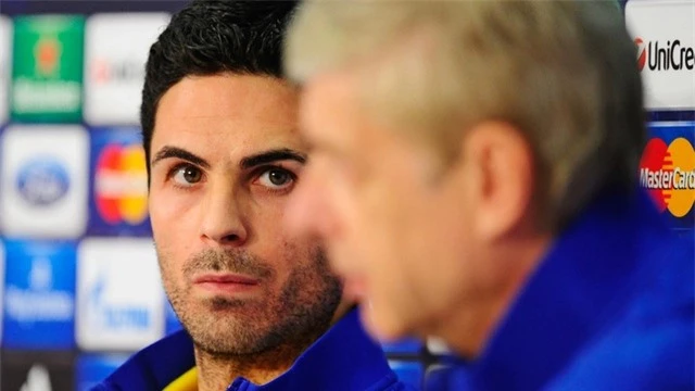 Arteta không còn bị ám ảnh về hợp đồng như Wenger