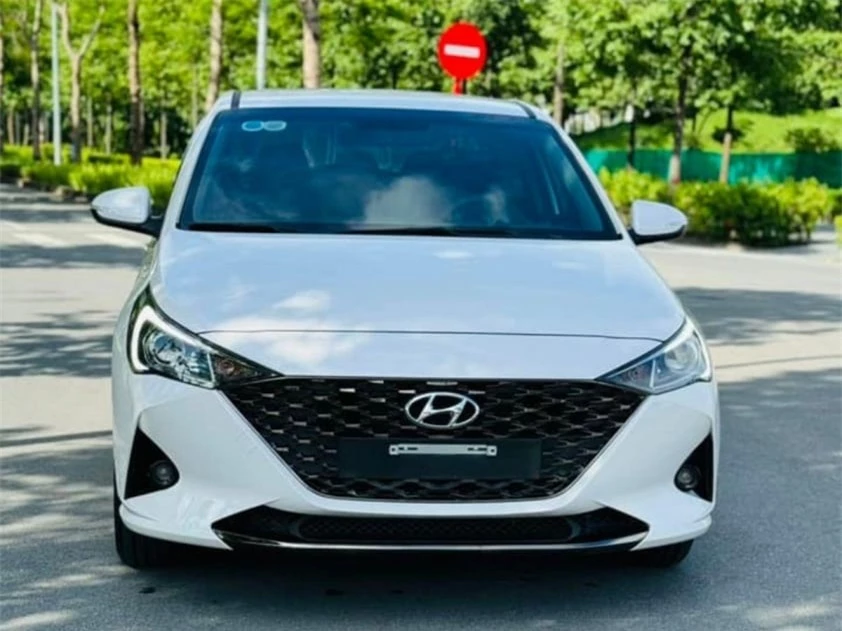 Lăn bánh ‘siêu lướt’ 1 vạn km, Hyundai Accent 2023 lên sàn xe cũ với giá bất ngờ 504721