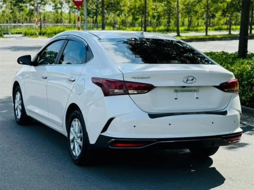 Lăn bánh ‘siêu lướt’ 1 vạn km, Hyundai Accent 2023 lên sàn xe cũ với giá bất ngờ 504724