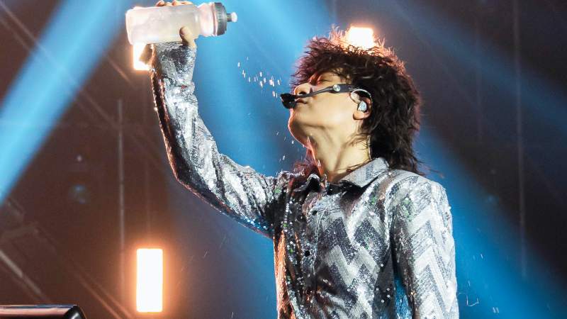 Đăng Khôi “biến hóa” trong công diễn 1: Đội tóc giả khác lạ nhưng visual vẫn mãi “đỉnh”