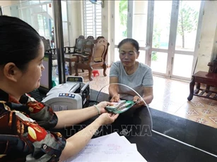 Vốn chính sách xã hội giúp người nghèo đổi đời - Bài cuối: Đưa Ngân hàng về gần dân hơn