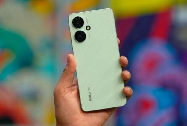 Đây là chiếc điện thoại Xiaomi giá dưới 3 triệu có màn hình lớn hơn iPhone 15 Pro Max, camera 50MP xịn như Galaxy S24