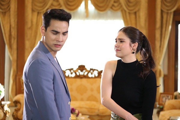 Bồ của chồng vênh mặt khiêu khích đòi tặng căn chung cư 3 tỷ của gia đình, tôi chỉ cười nhẹ nói một câu khiến cô ta vỡ mộng