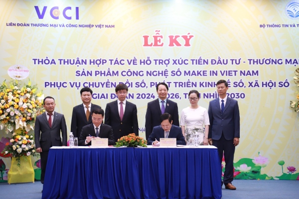 Bộ TT&TT và VCCI 'bắt tay' hỗ trợ doanh nghiệp công nghiệp số